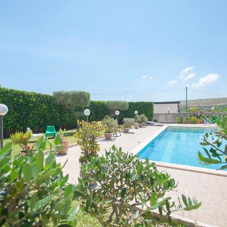 B&B Vittoria House Carlentini Exterior foto
