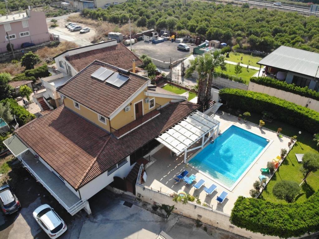 B&B Vittoria House Carlentini Exterior foto